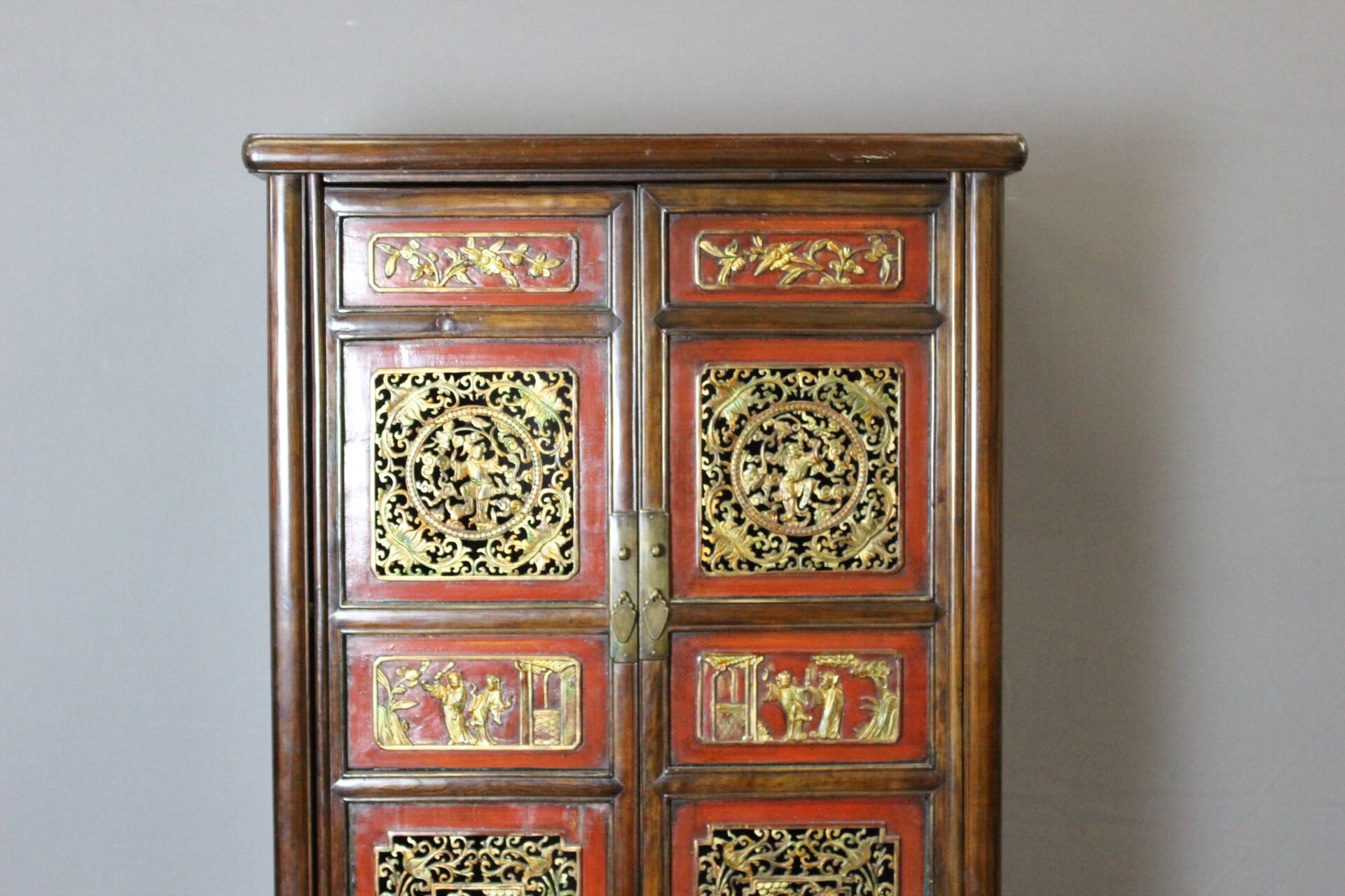 Chinese Cabinet in Red and Gold Lacquer