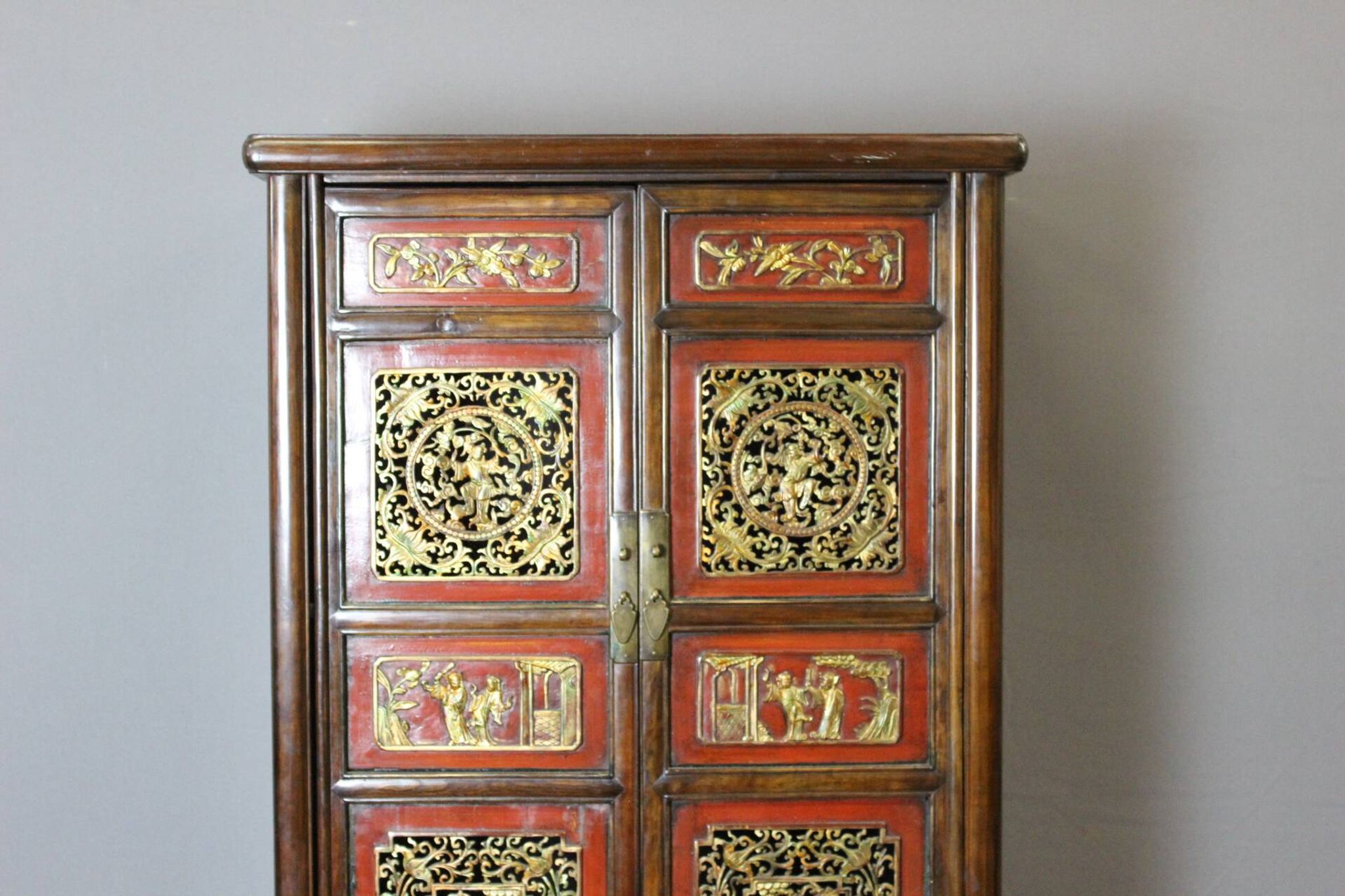 Chinese Cabinet in Red and Gold Lacquer