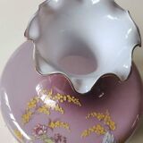 Japanese opaline vase in old pink tones. Swan decoration and polychrome floral motifs.