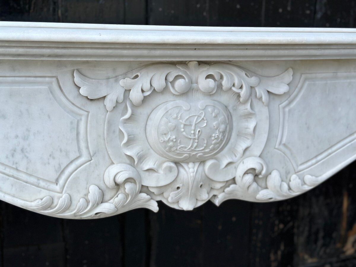 Napoleon III fireplace in Carrara marble, circa 1880