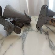 Two vintage spots with pliers Lita