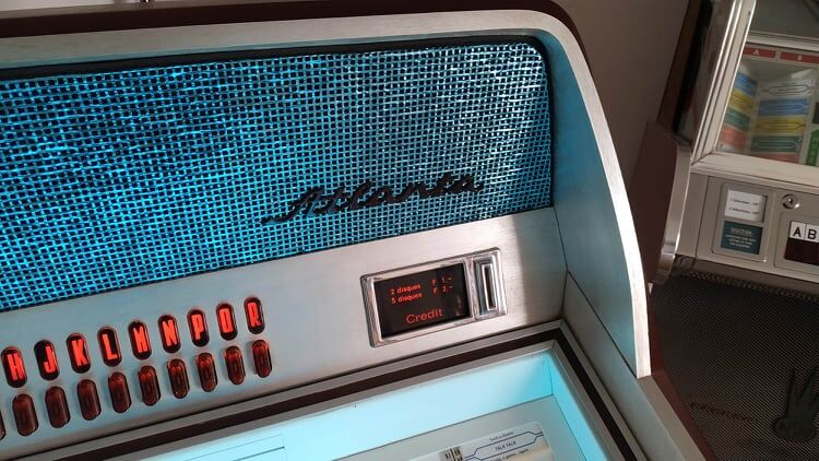Jukebox wurlitzer model atlanta stereo of 1972 revised+teleorder and compile 80