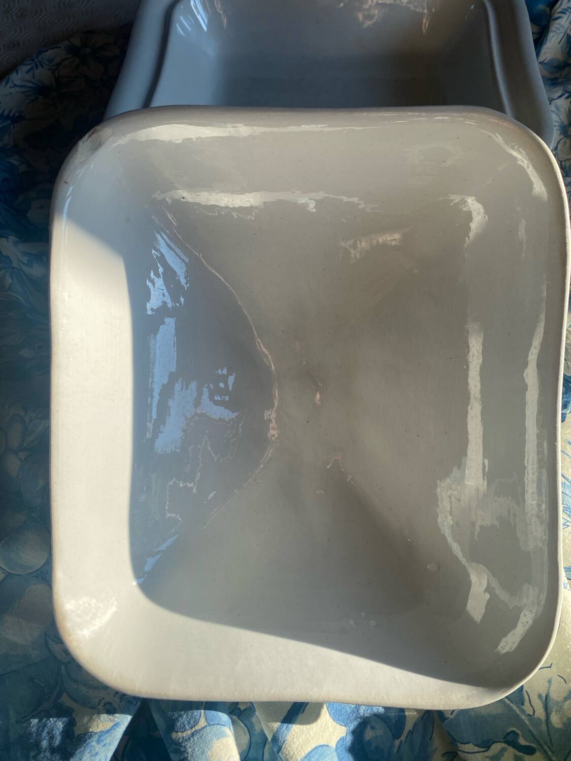 Large antique Villeroy and Boch porcelain dome dish