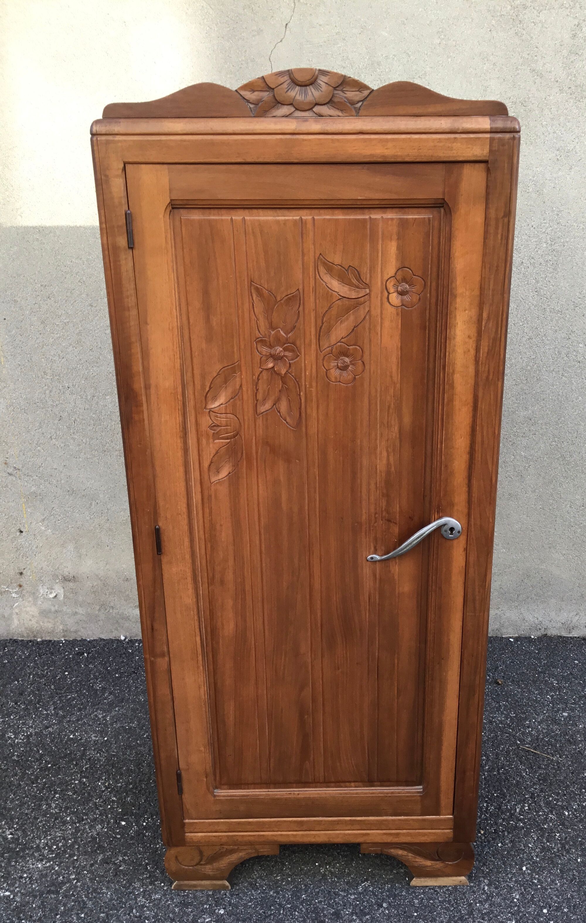 Art Deco wardrobe
