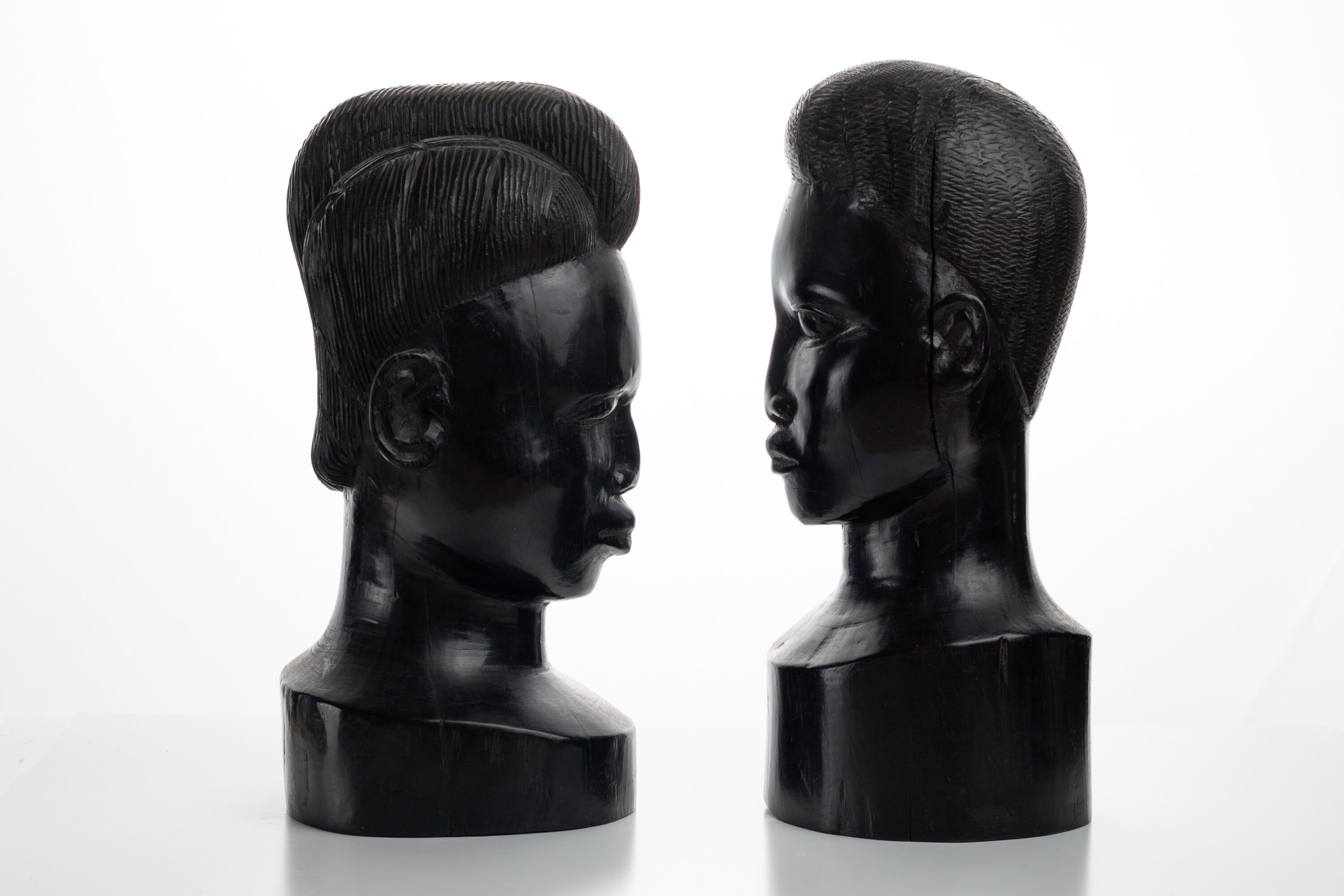 Pair of African busts carved in ironwood / ebony / vintage / book clamps