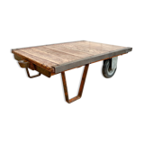 SNCF pallet coffee table