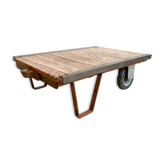 SNCF pallet coffee table