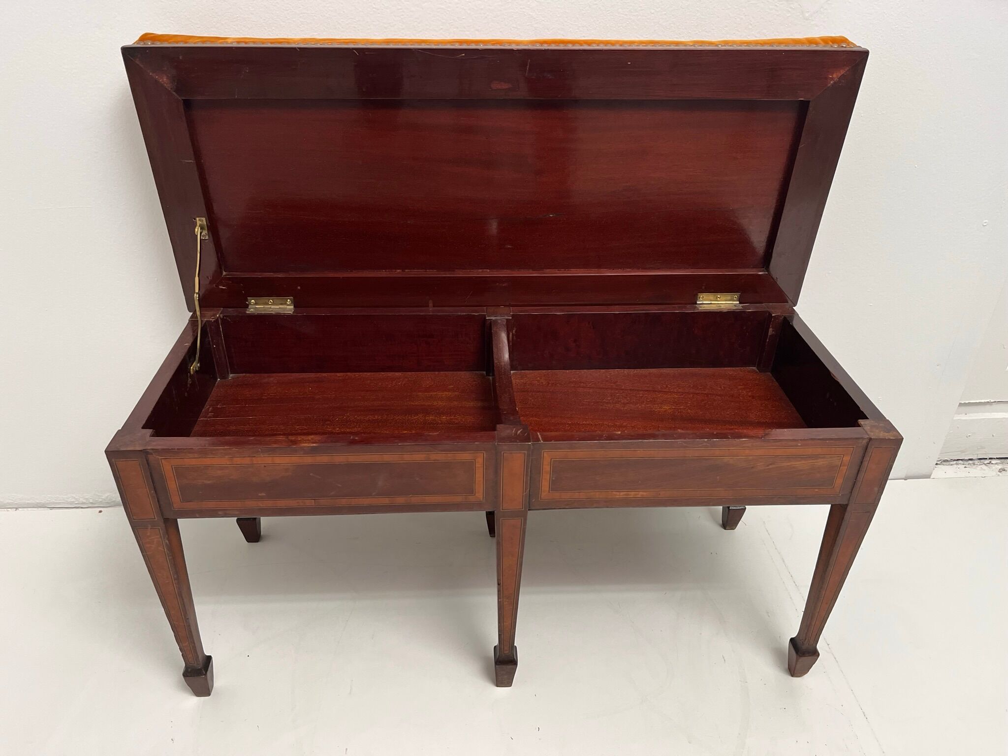 English piano stool bench of the XIX Century