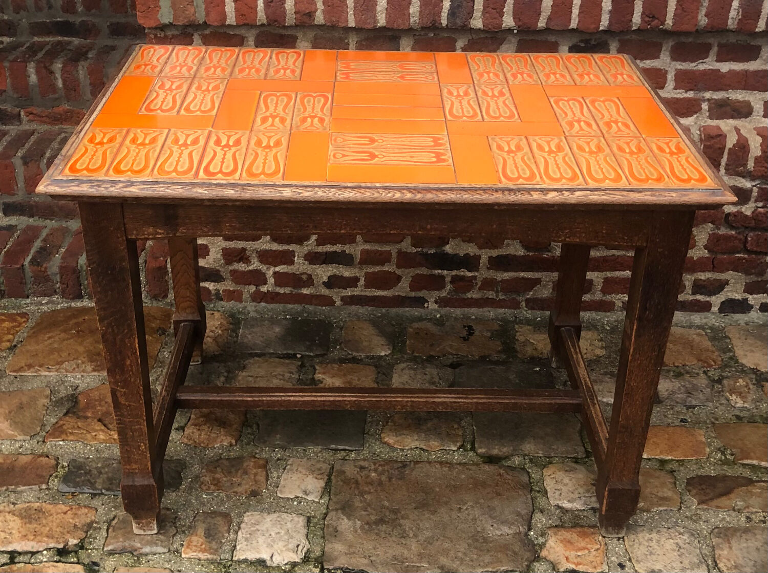 Vintage Table 1970