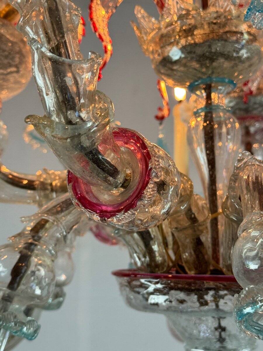 Rezzonico Venetian chandelier in multicolored Murano glass, 12 light arms, circa 1900