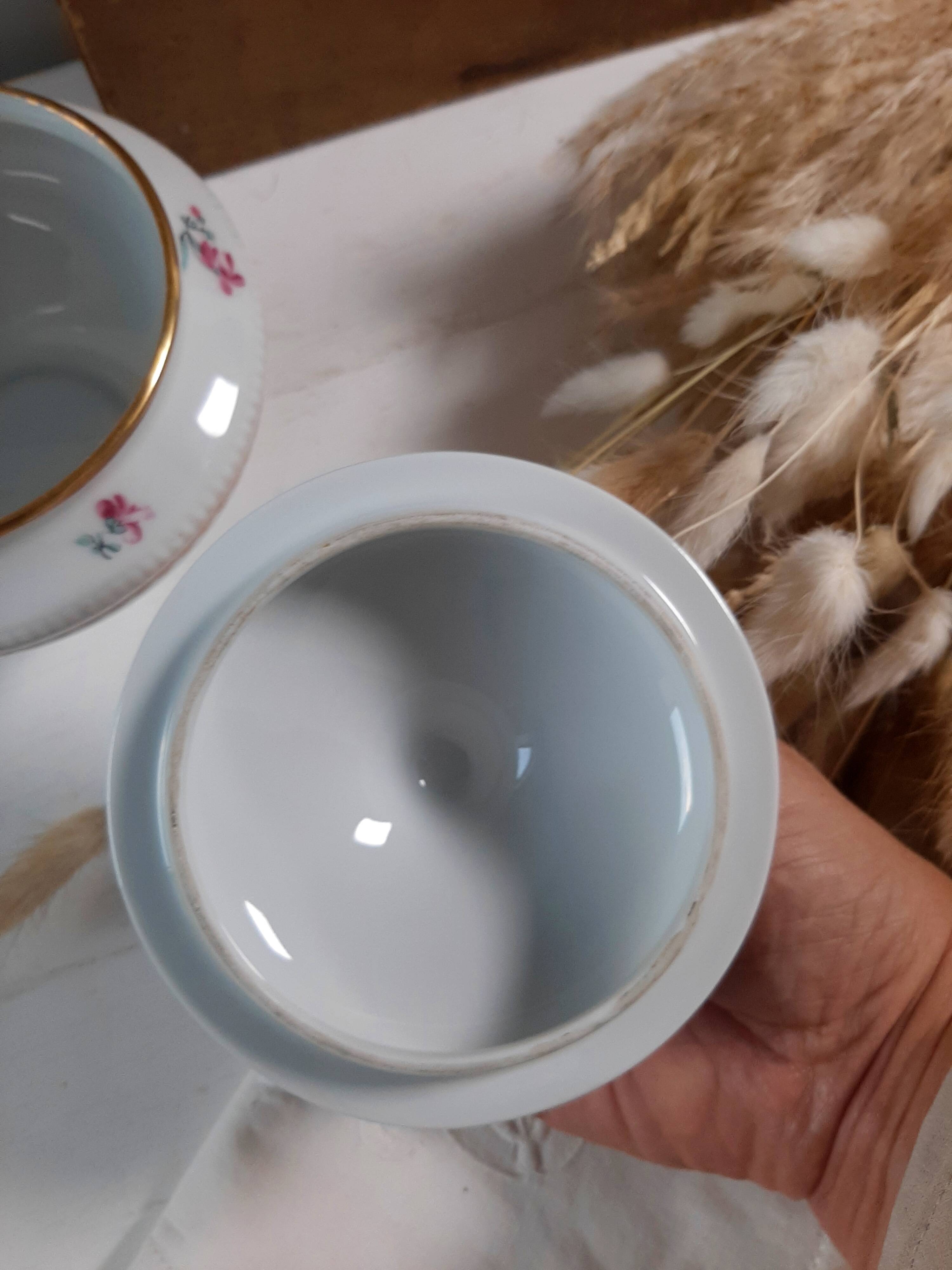 Sucrier en porcelaine de Limoges manufacture Bernardaud