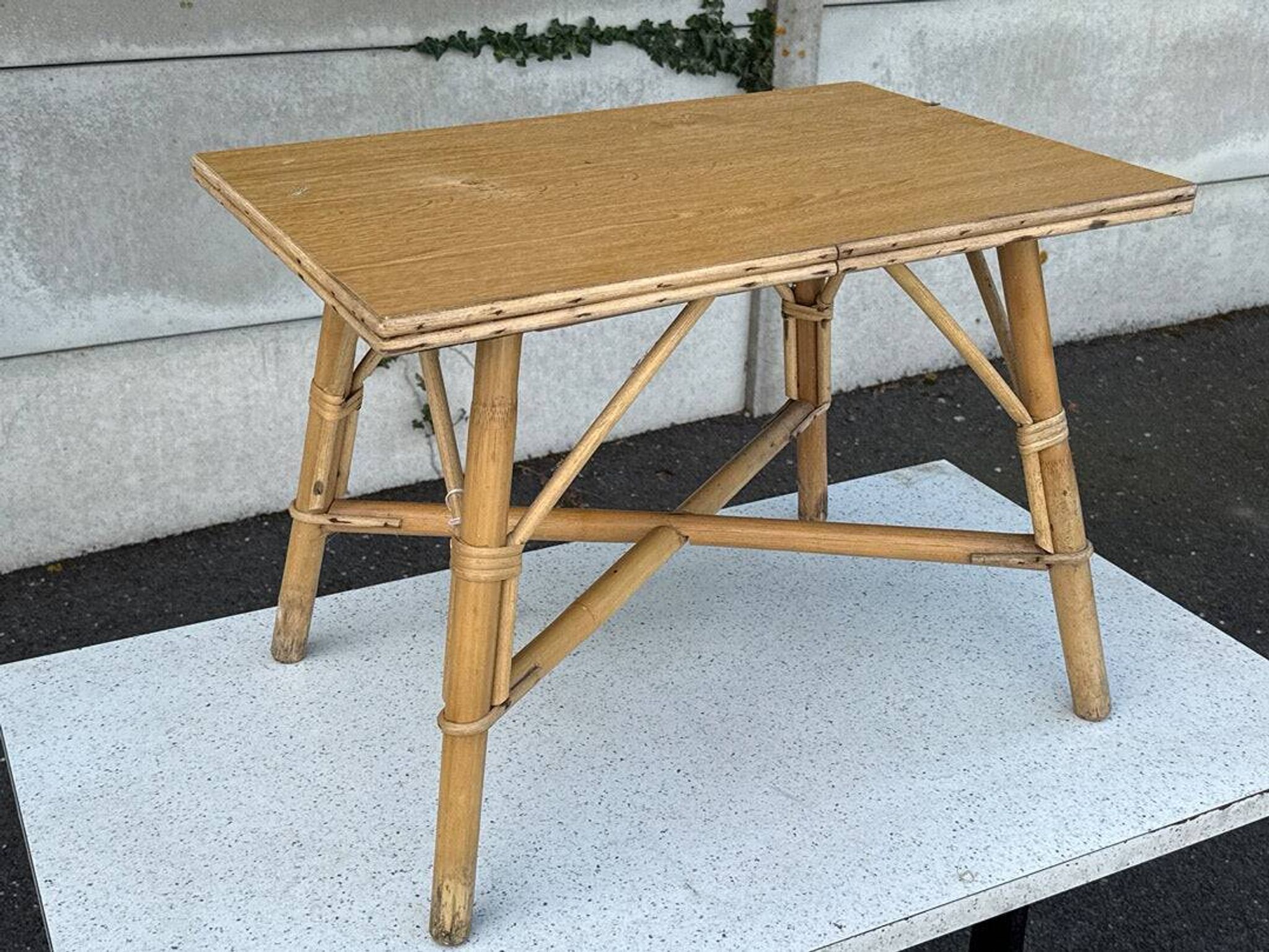 Rattan table – Vintage – Furniture – Bohemian style