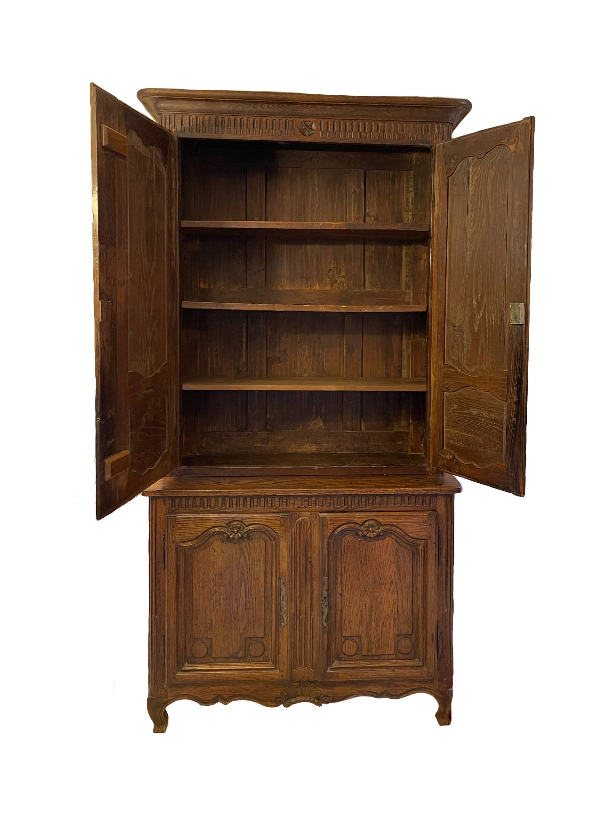 2-body Louis XV sideboard in 18th century walnut