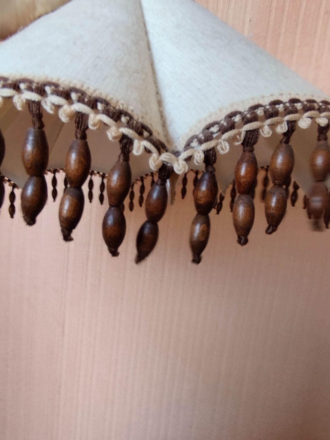 Suspension tissu perle bois