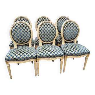 Medallion chairs