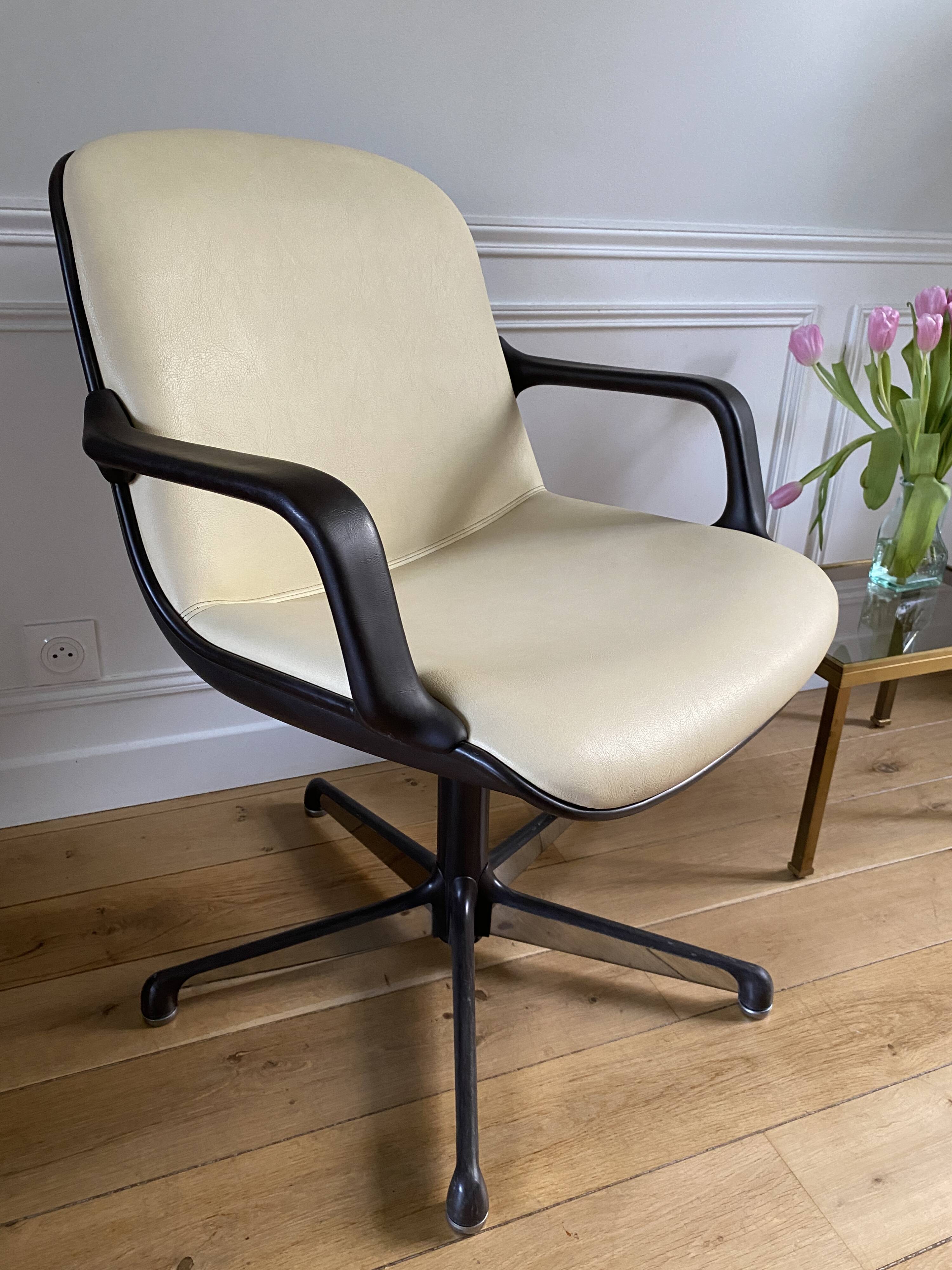 Office chair / vintage chair charles pollock "executive chair"