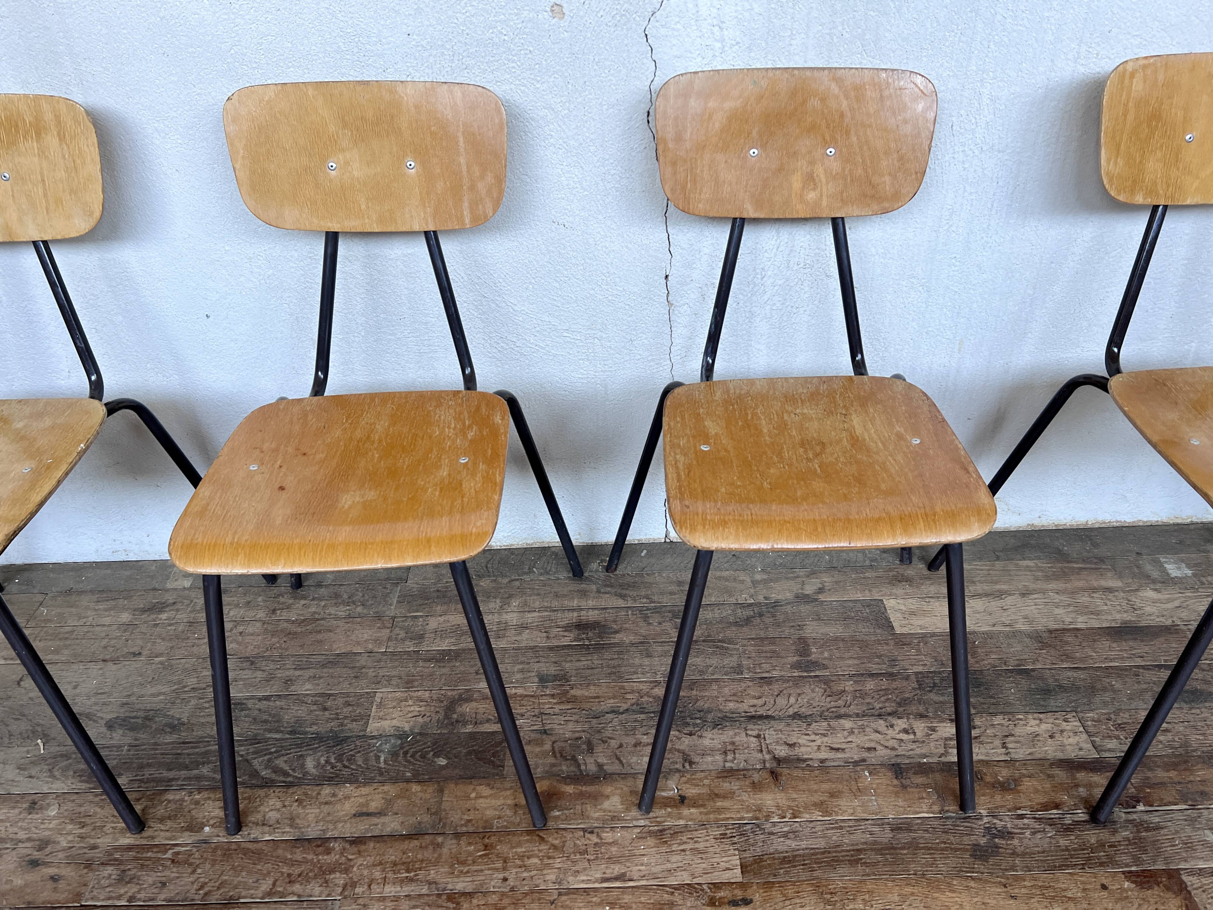 Series of 6 vintage chairs