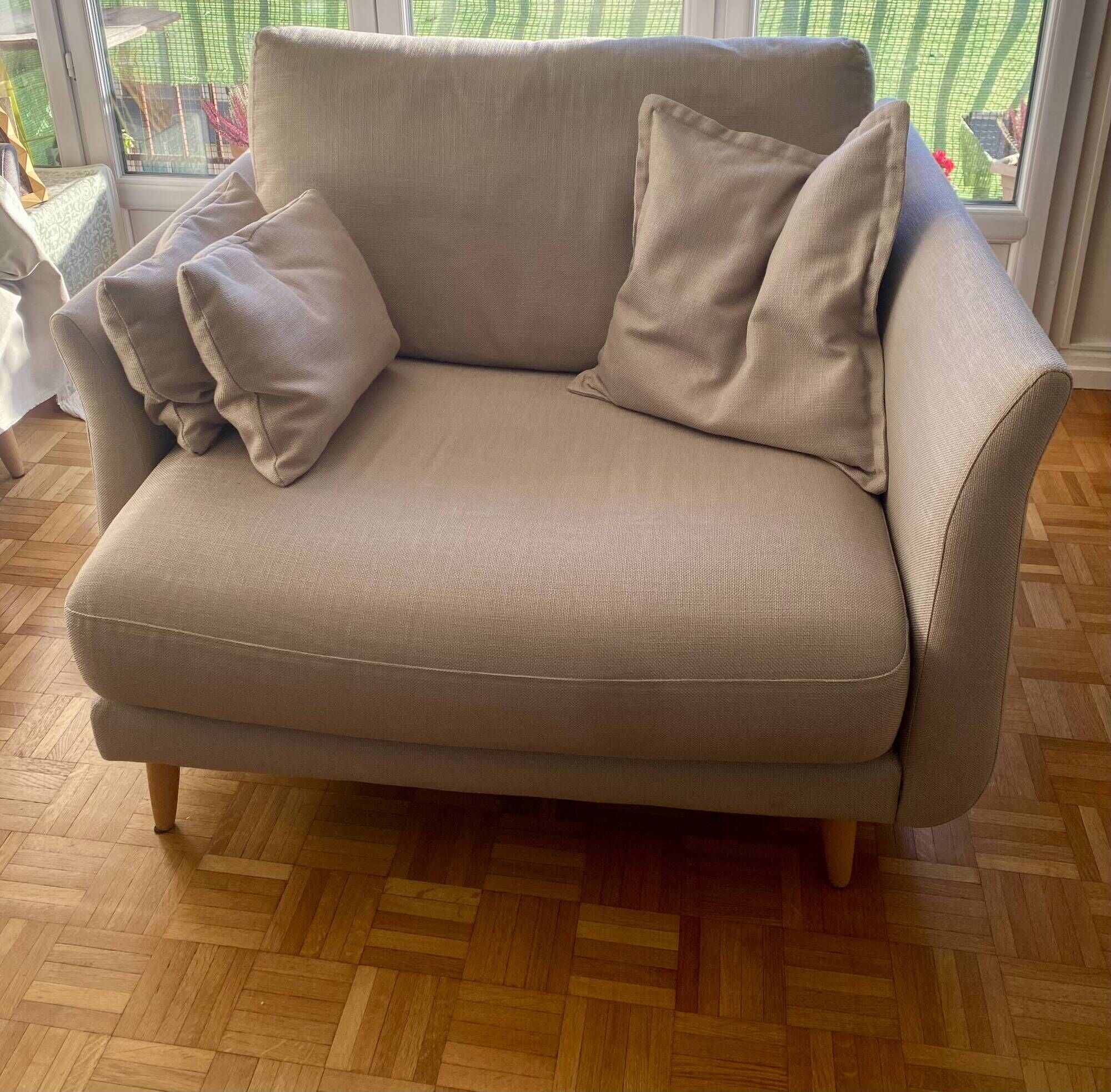 Two-seater sofa