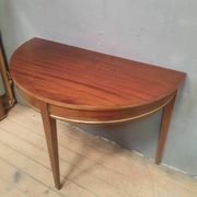 Console style Louis XVI  en acajou