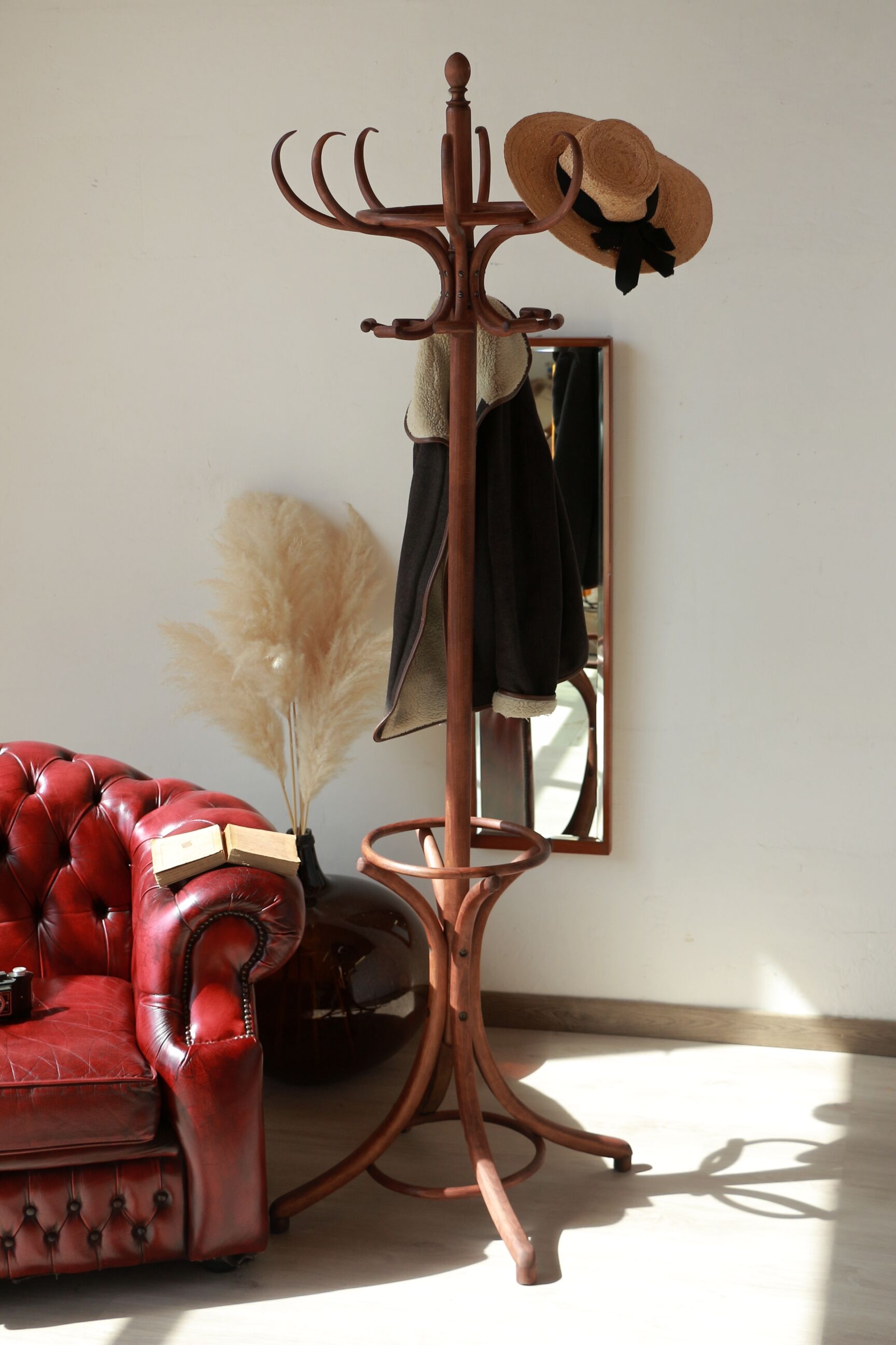 Parrot coat rack