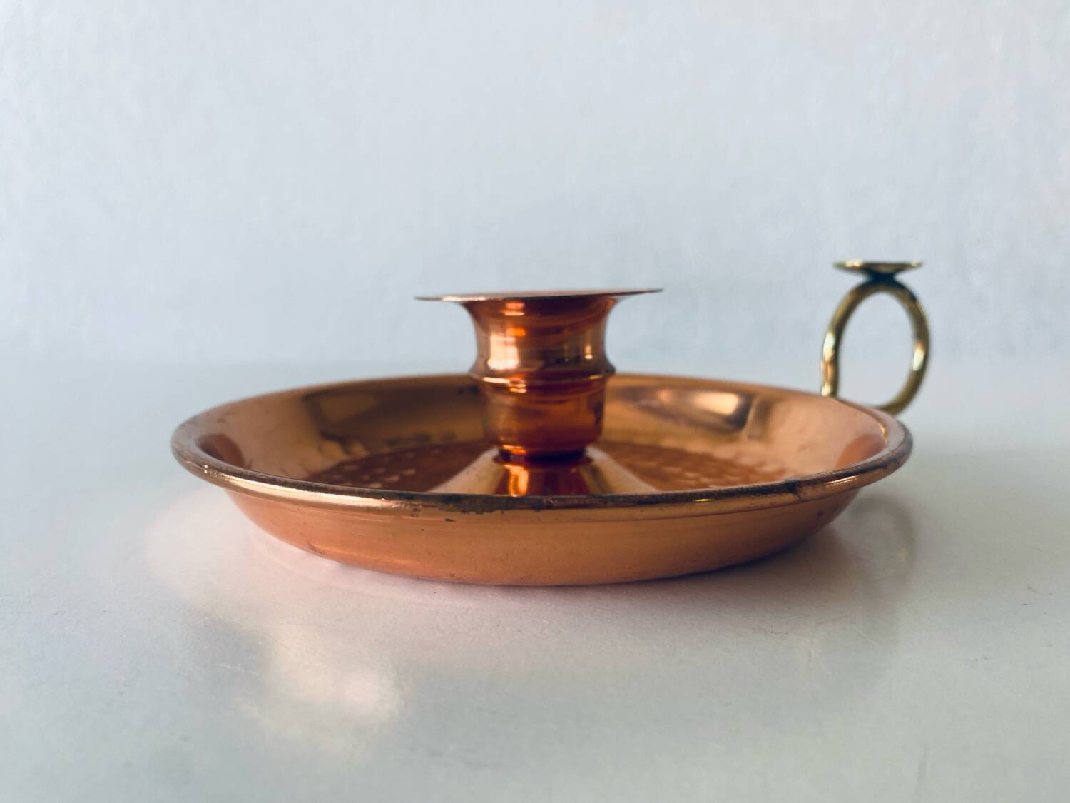 Cellar rat candle holder in copper and brass