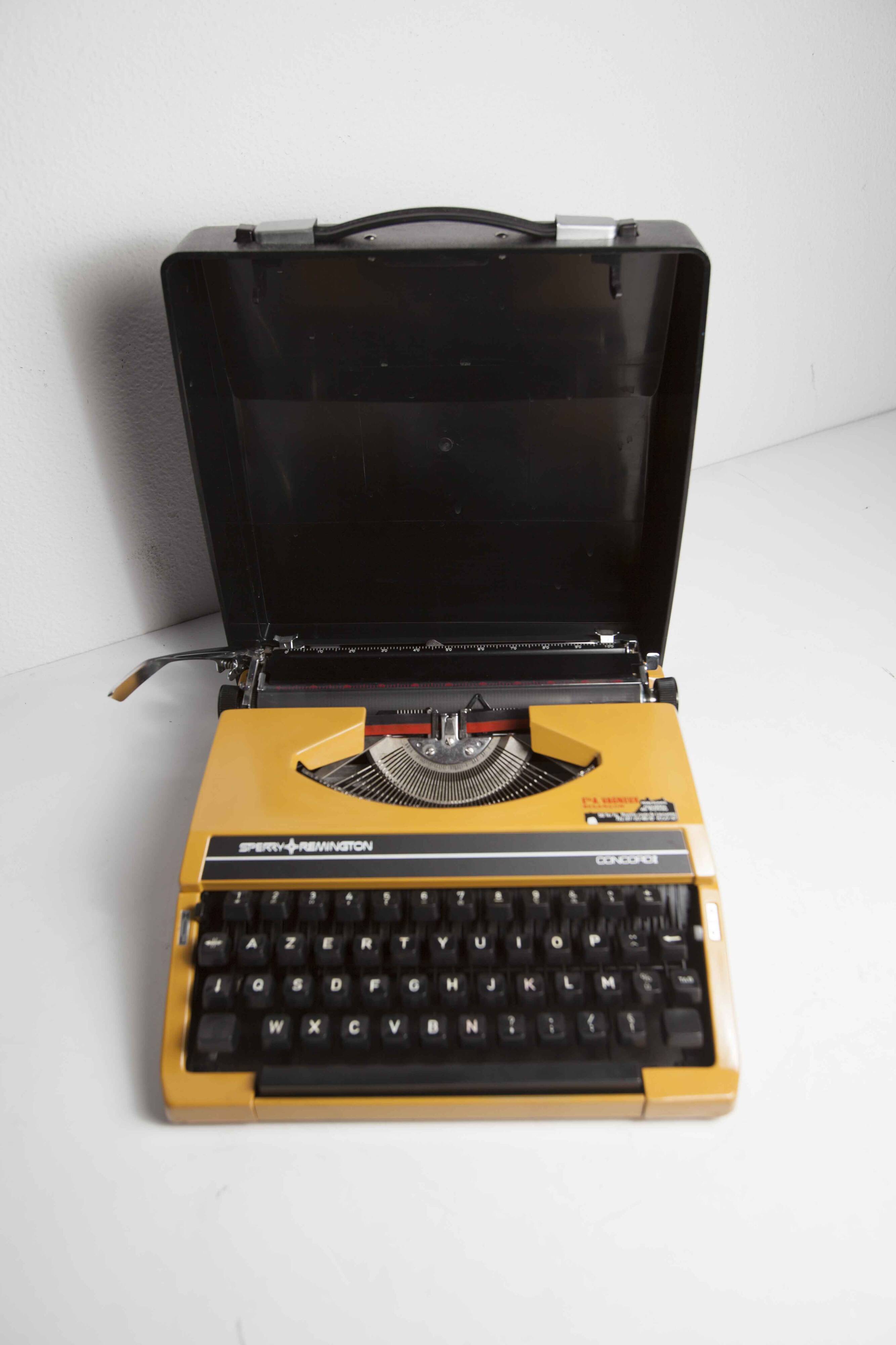 Sperry Remington concord II typewriter Overhauled and new ribbon