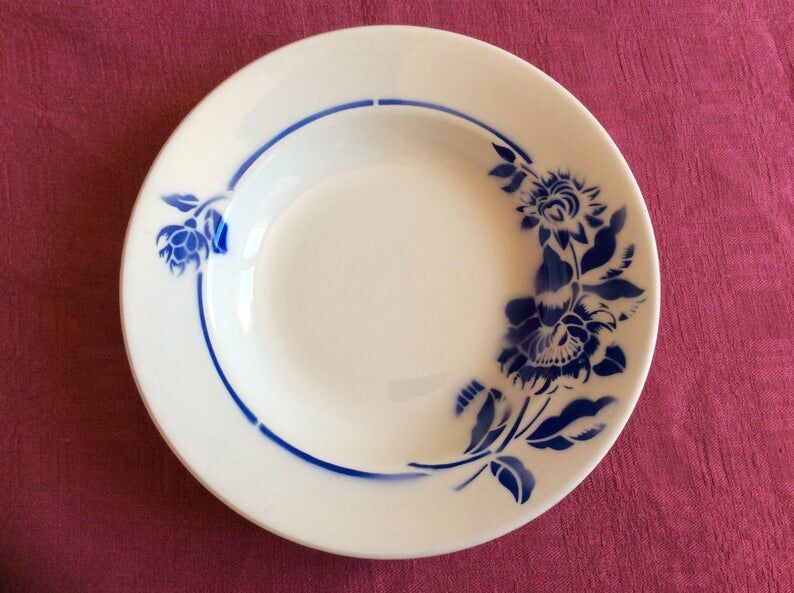 Set de 4 assiettes creuses anciennes et dépareillées de manufacture Française