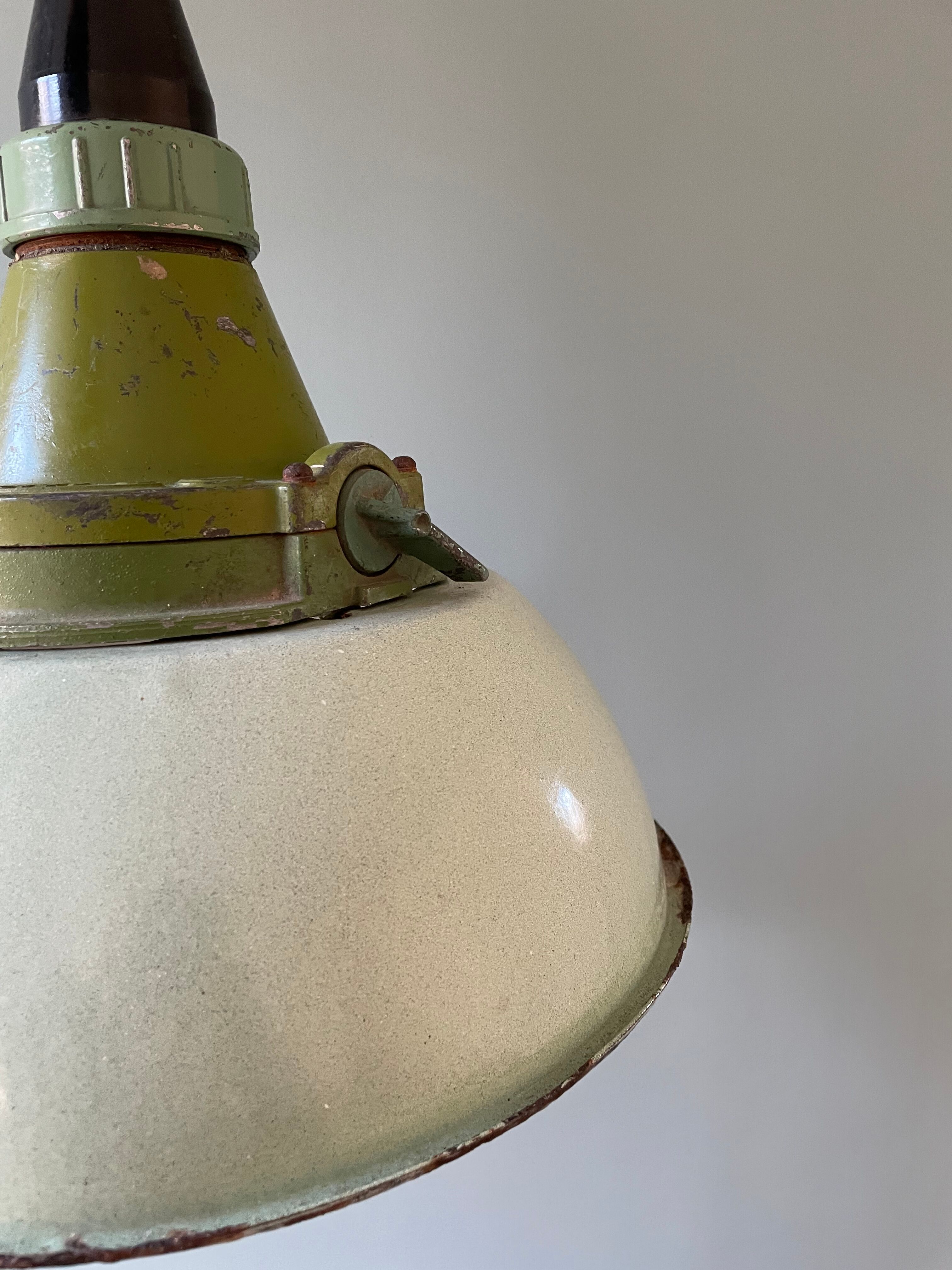 Soviet industrial suspension