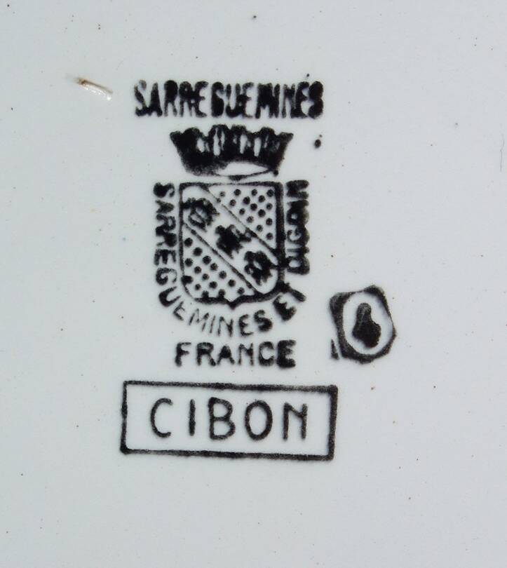 Large hollow dish "Cibon" Sarreguemines & Digoin