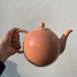 Salmon-colored ceramic teapot, Maison Pagnossin, Italy