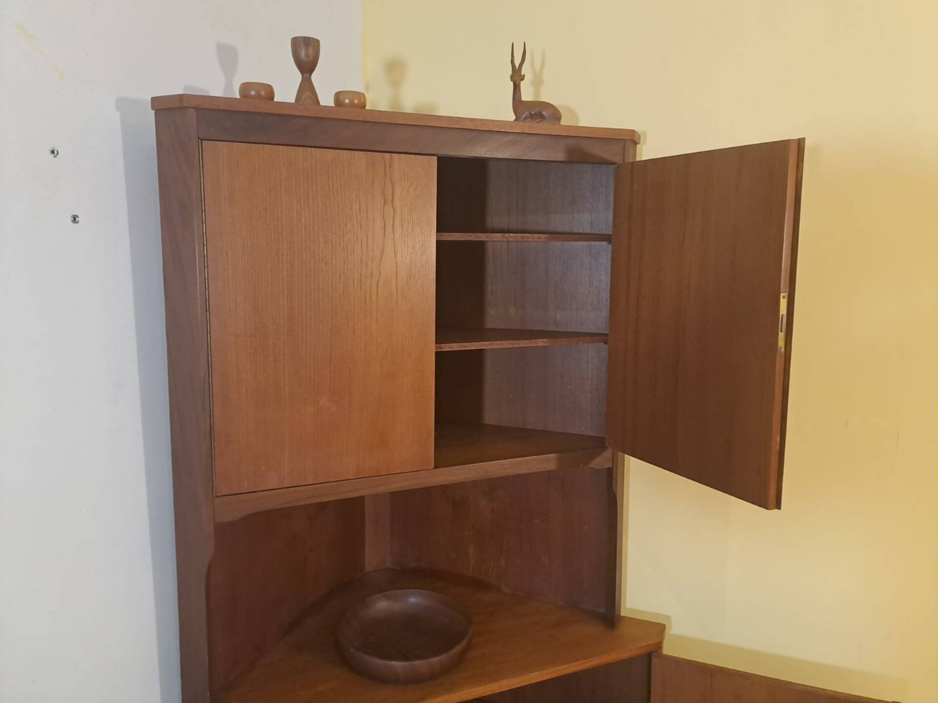 Meuble d'angle en teck,  Vintage Scandinave 1960s