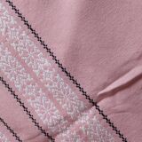 Tablecloth and six napkins