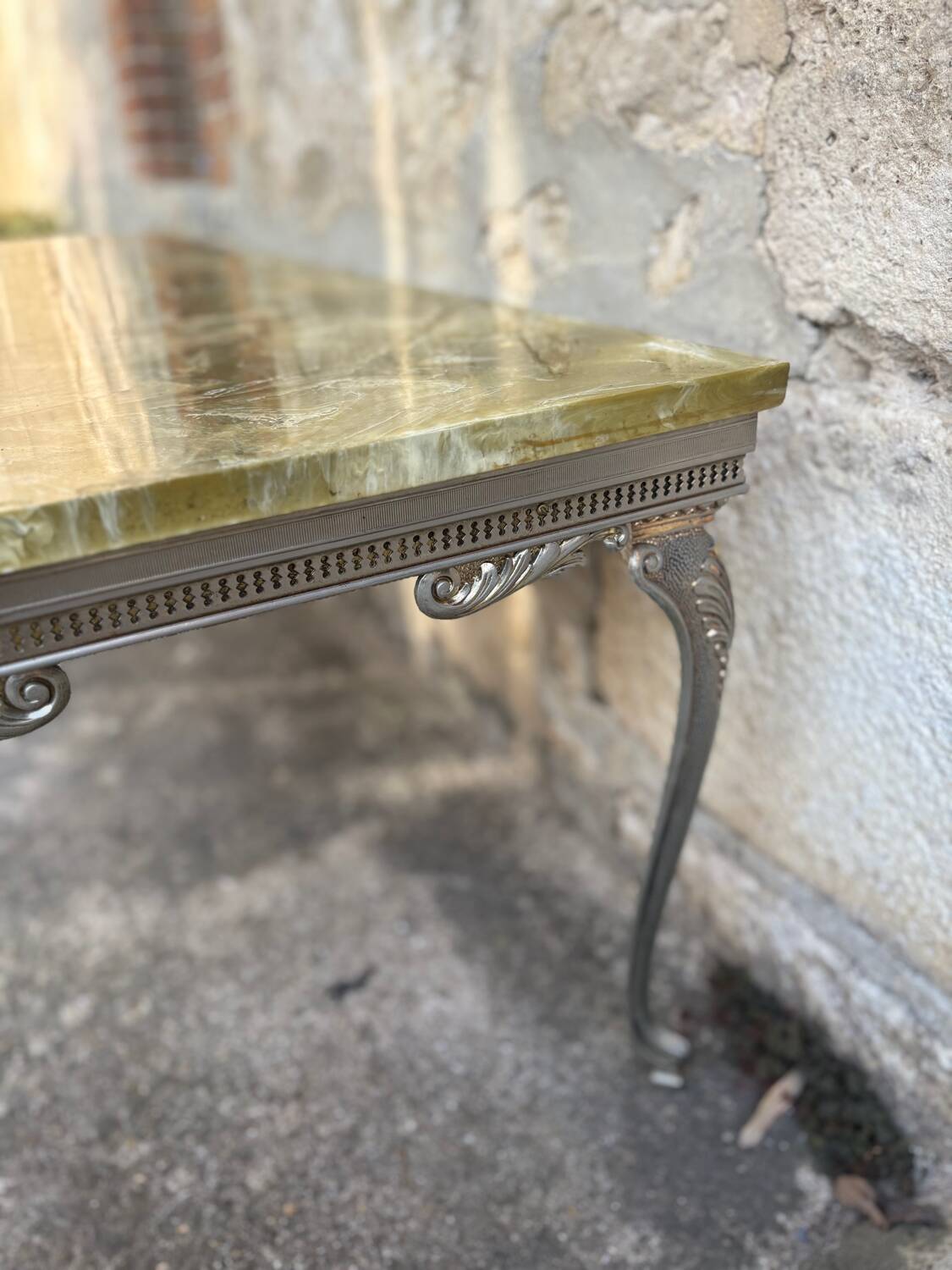 Louis XV style coffee table in onyx and metal