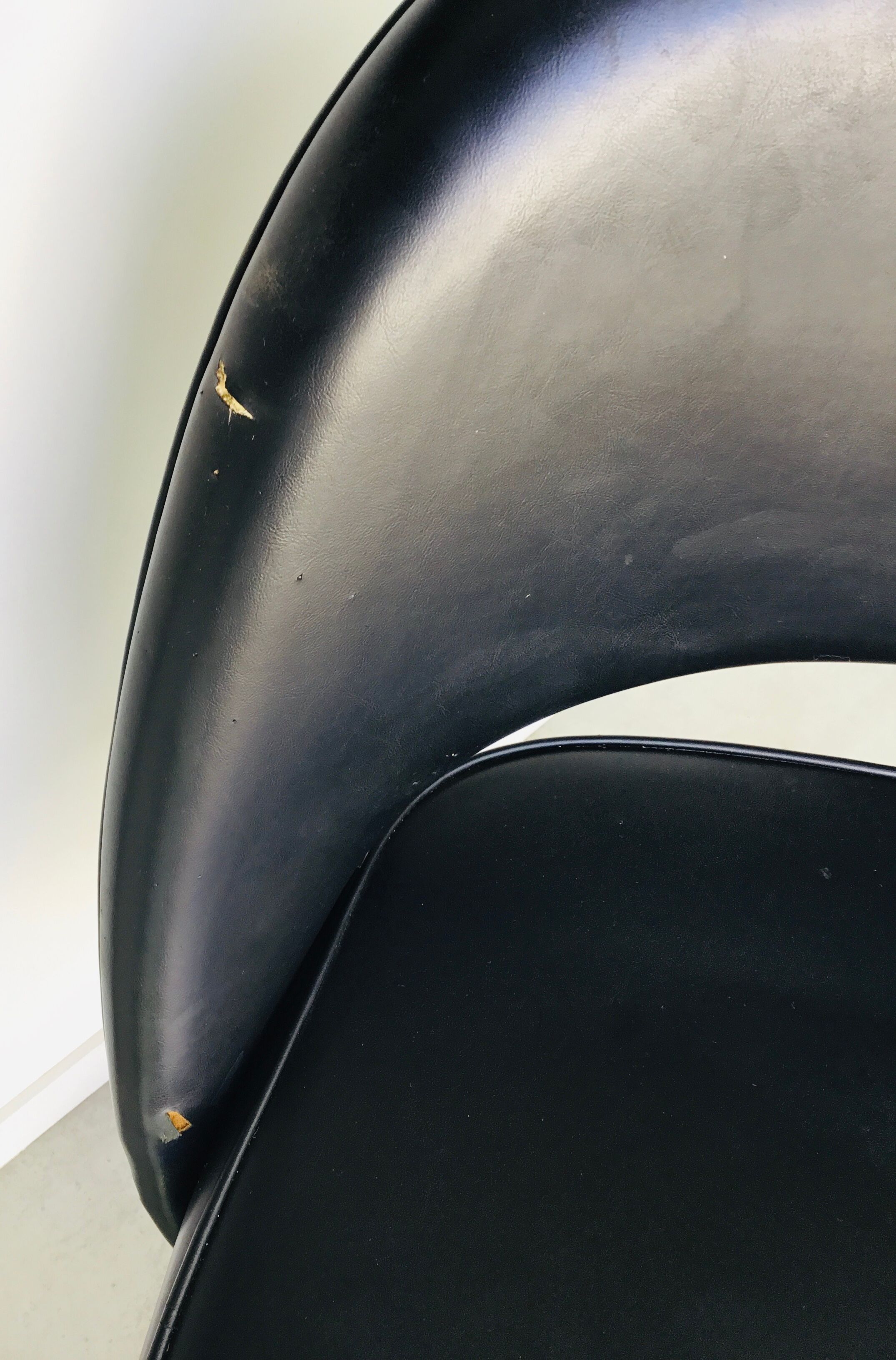 Conference chair with wheels by Eero Saarinen for Knoll International - 1950