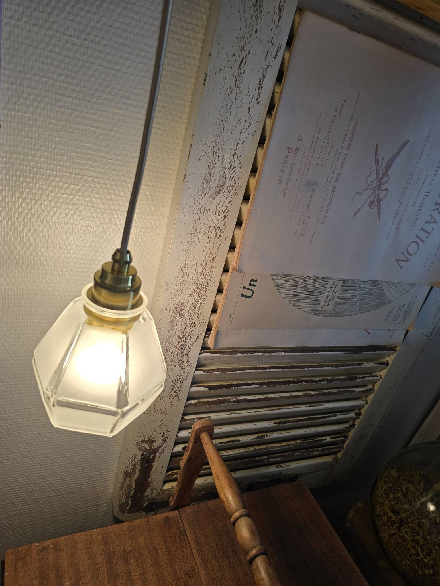 Frosted glass hexagonal suspension globe Art Deco