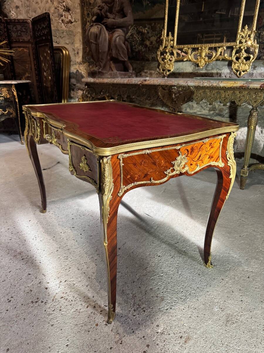 Louis XV style flat desk with marquetry from the Napoleonic III period.