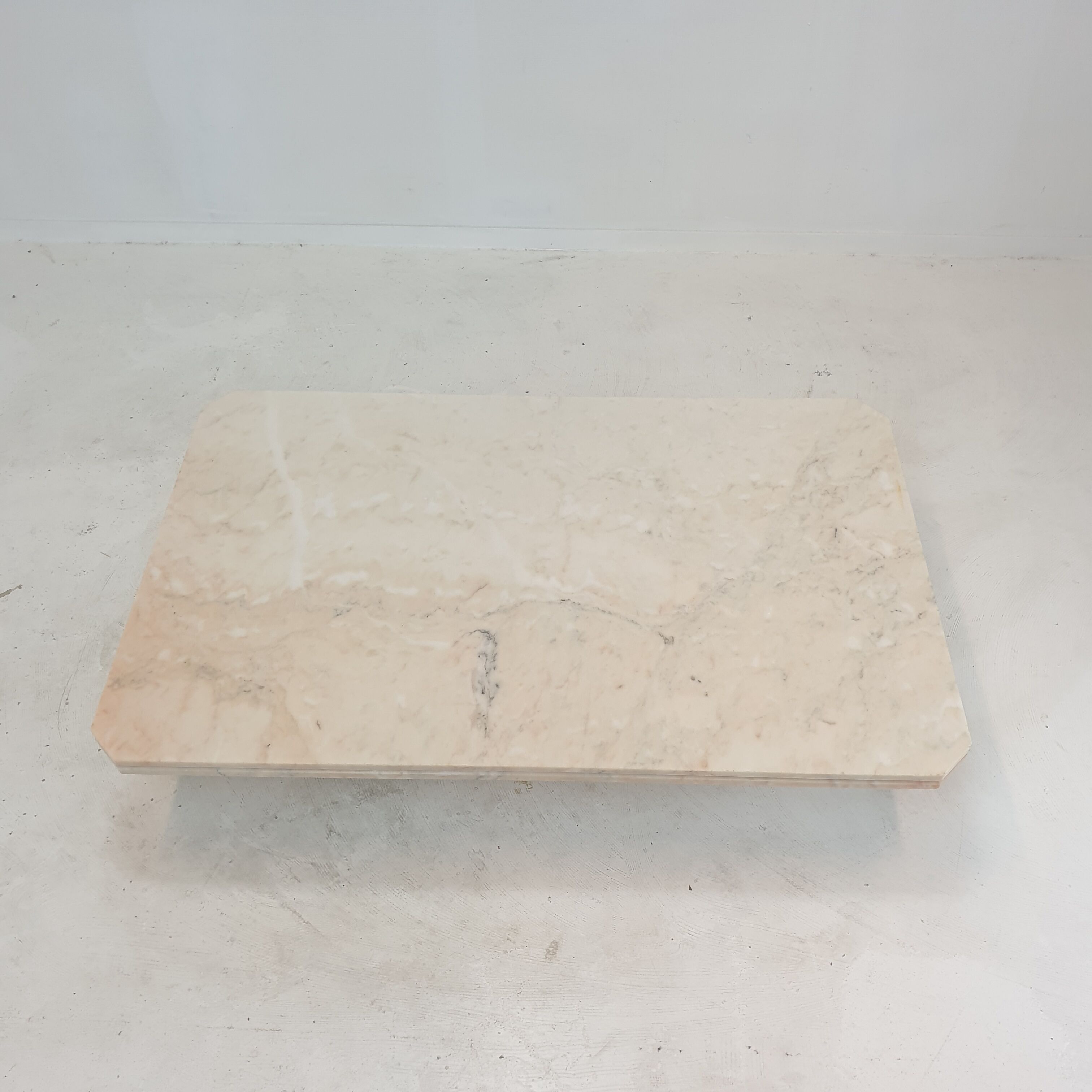 Italian marble coffee table, 1970s