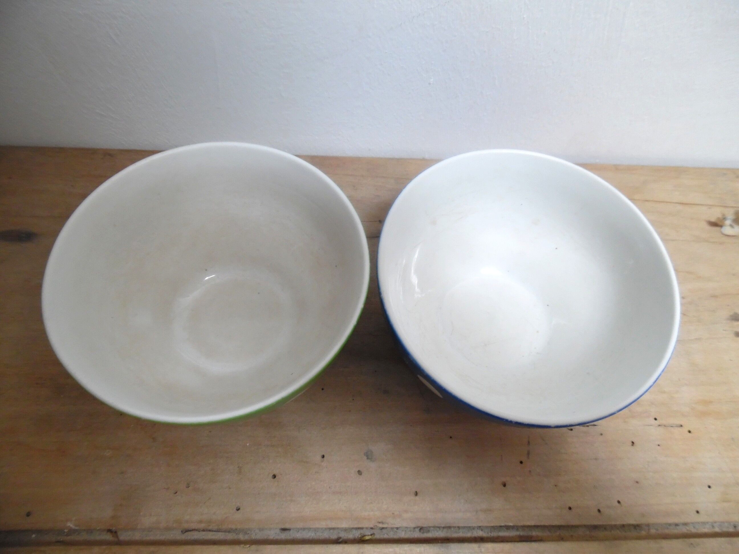 Two longfield porcelain bowls