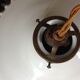 Duo de suspensions en opaline vintage