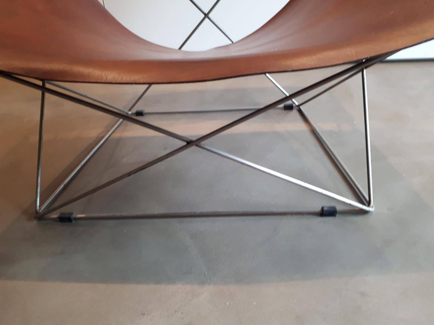 Butterfly Chair (F675) 1963