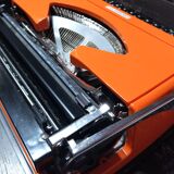 Machine à écrire Underwood 130 orange/vermillon
