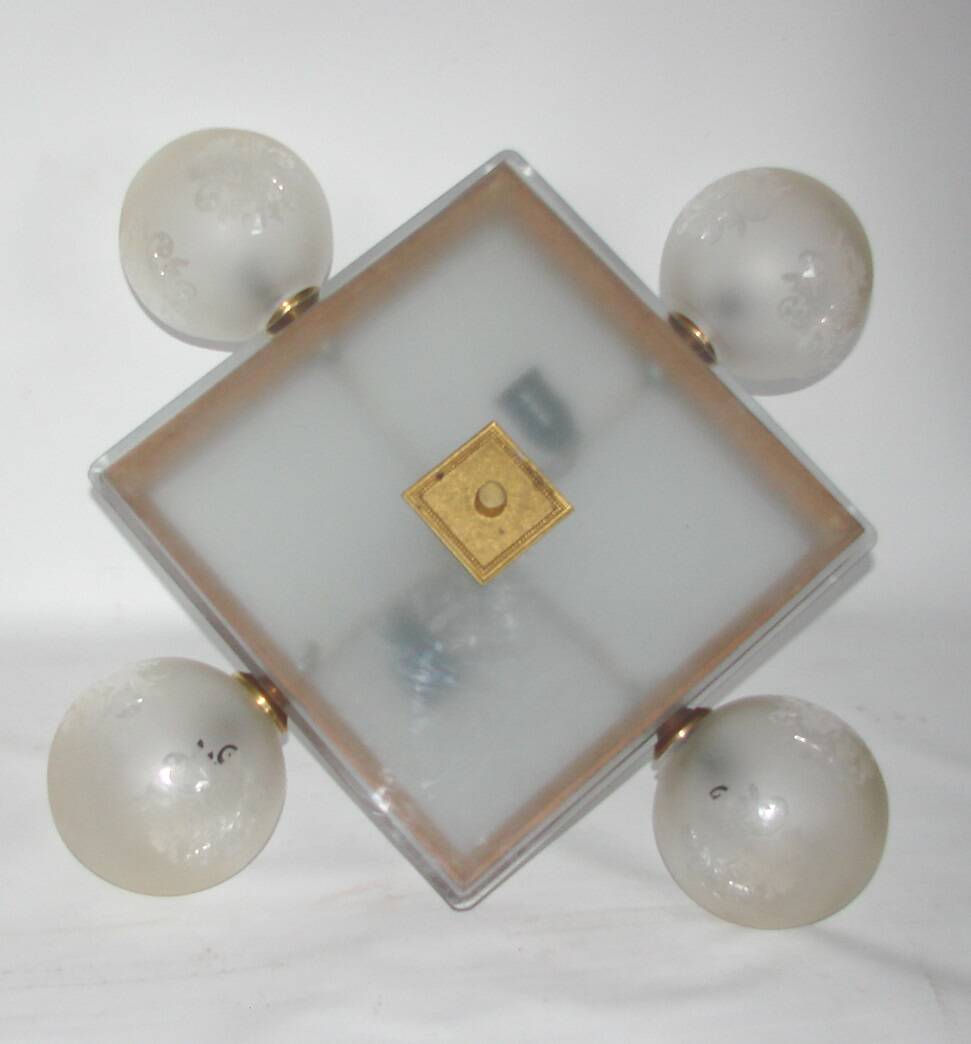 Mid-century vintage chandelier, 1950s, brass, wood and frosted glass, 4x E1