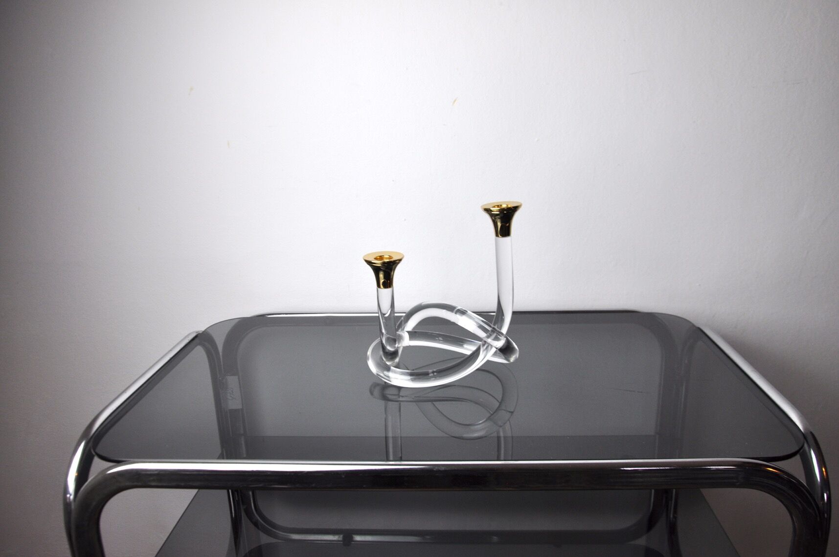 Pretzel candle holder by Dorothy Thorpe in lucite, 1970