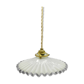 Suspension en opaline