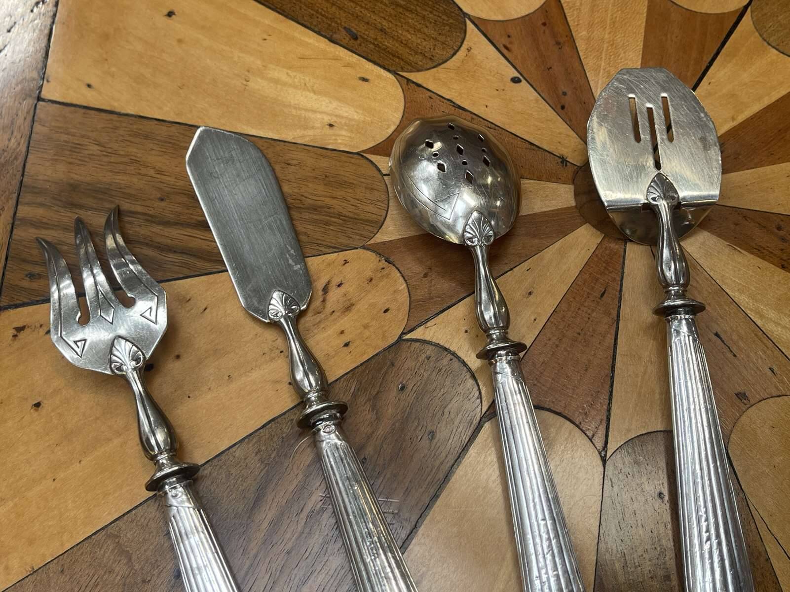 Art Deco sweet treat service in silver metal