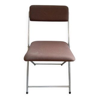 Eyrel folding chair