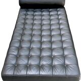 Barcelona daybed by Ludwig Mies Van Der Rohe Bauhaus for Knoll, 1970