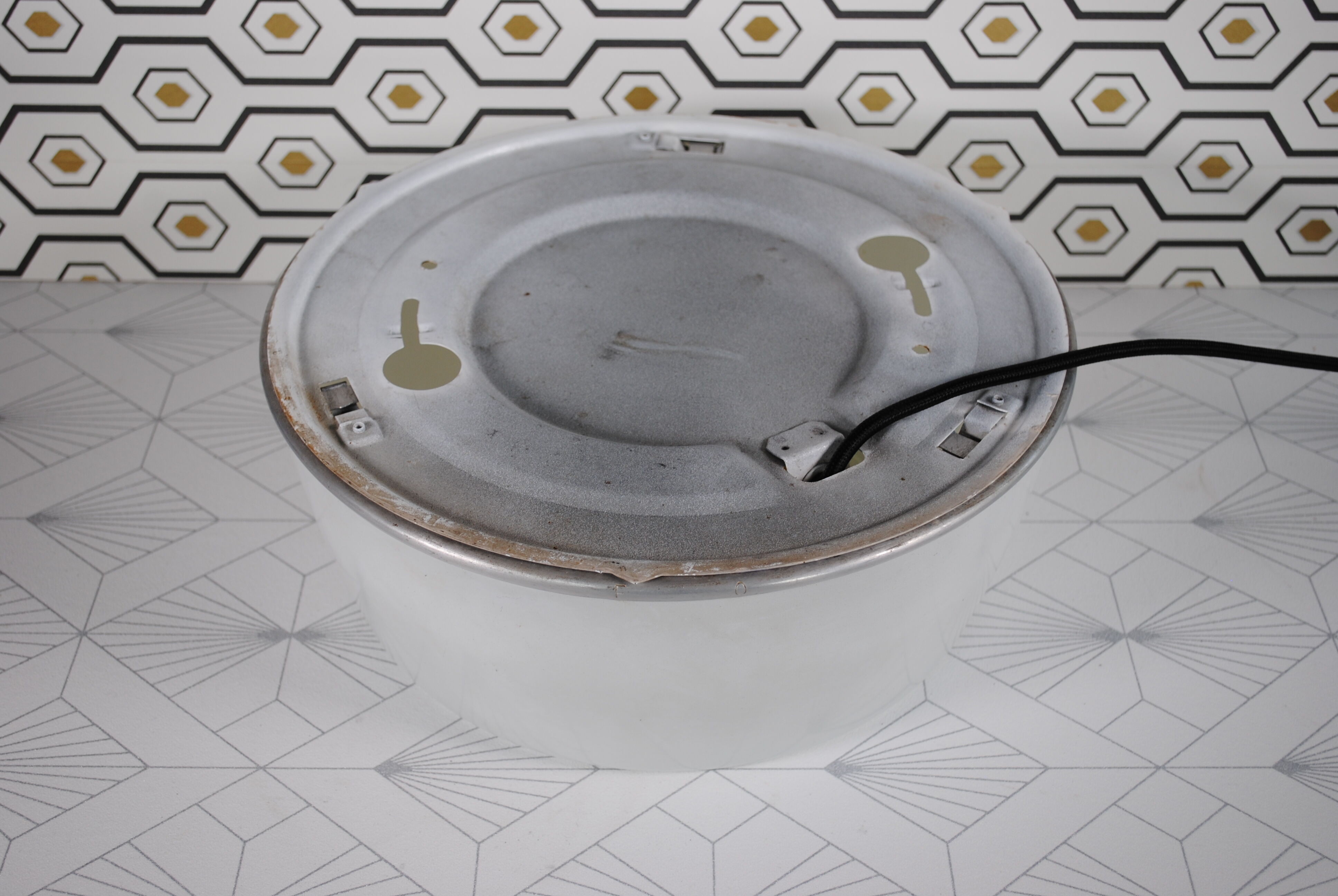 Plafonnier applies Holophane