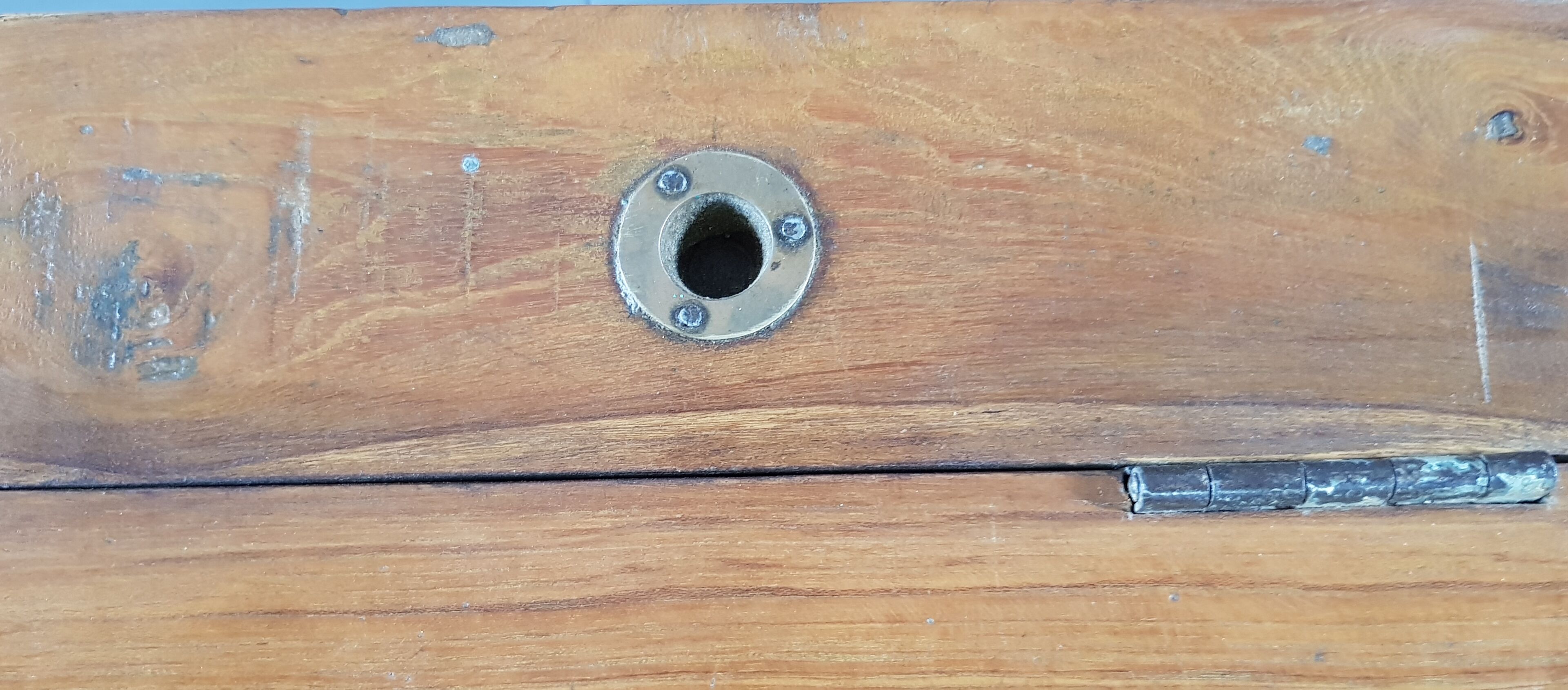 Chest / bench in teak