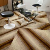 Tulip foot stool